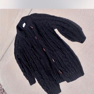 Doen Black Cardigan Sweater